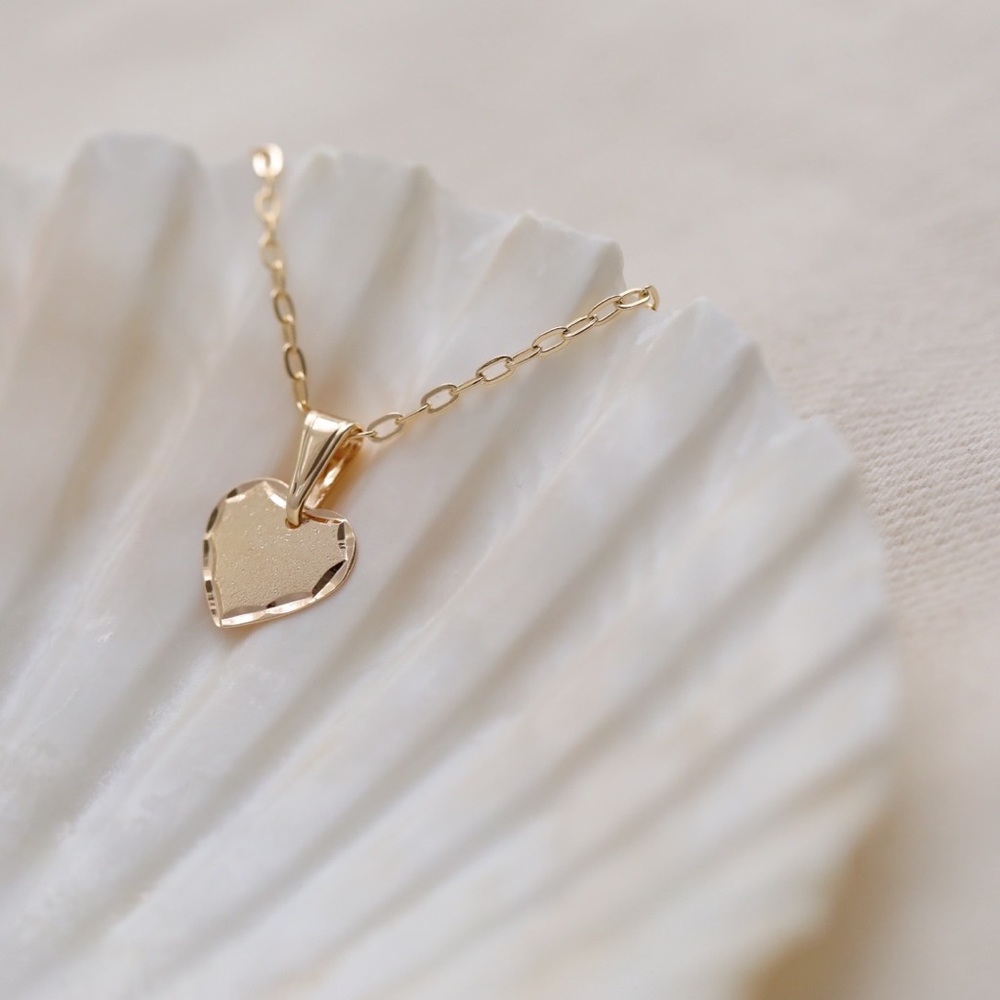 Dainty Heart Necklace | 18k Gold Filled - Picture 7 of 12